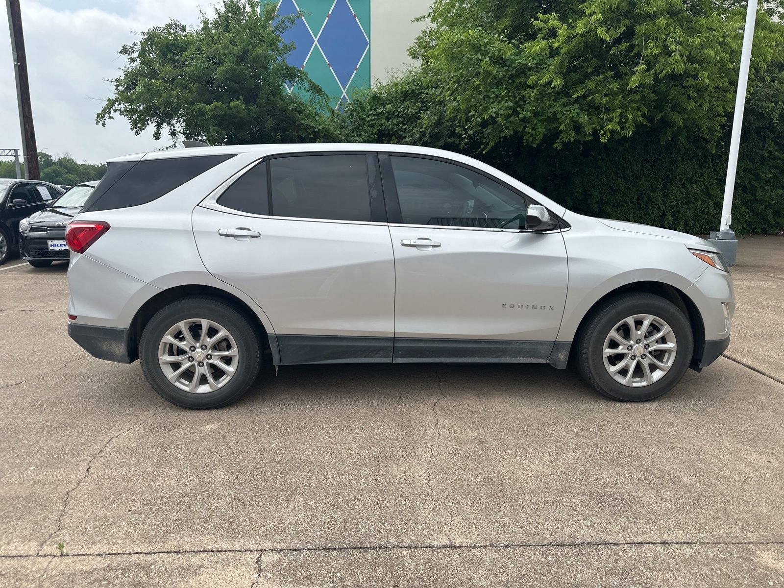 Used 2020 Chevrolet Equinox LT FWD image 5