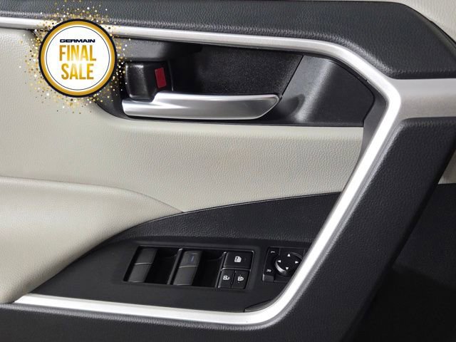 Used 2021 Toyota RAV4 XLE image 25