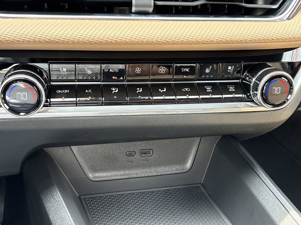 New 2026 Chevrolet Equinox ACTIV w/ Convenience Package III image 19