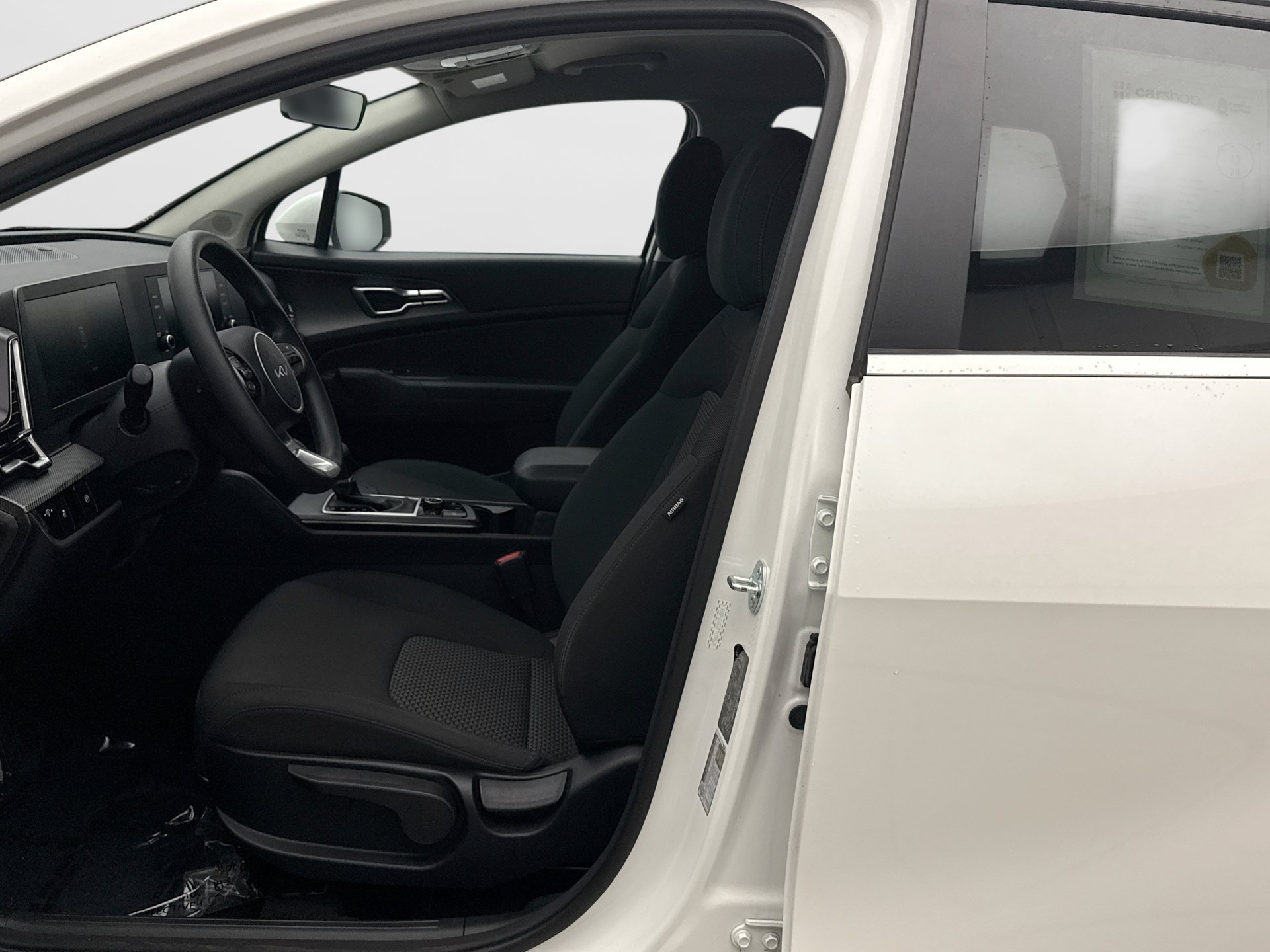 Used 2023 Kia Sportage LX AWD/4WD image 11