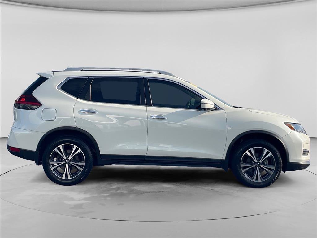 Used 2020 Nissan Rogue SV w/ Premium Package FWD image 8