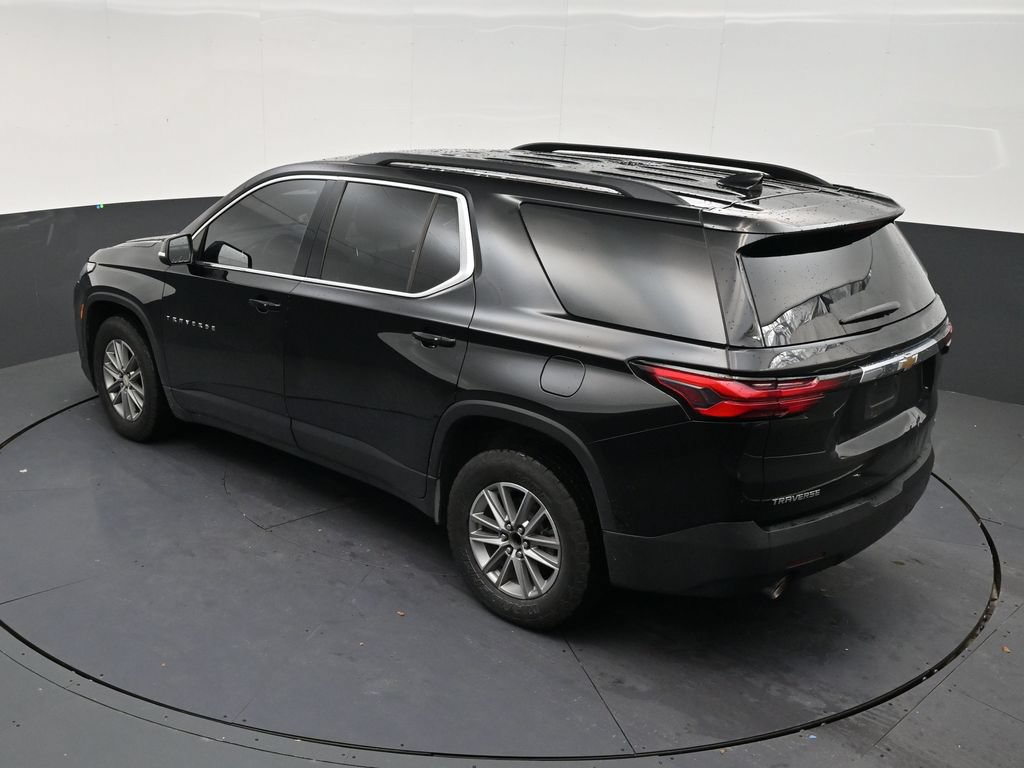 Used 2023 Chevrolet Traverse LT FWD image 13
