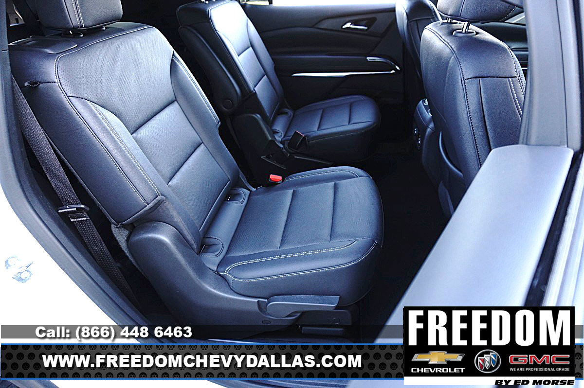 Certified 2025 Chevrolet Traverse LT FWD image 13