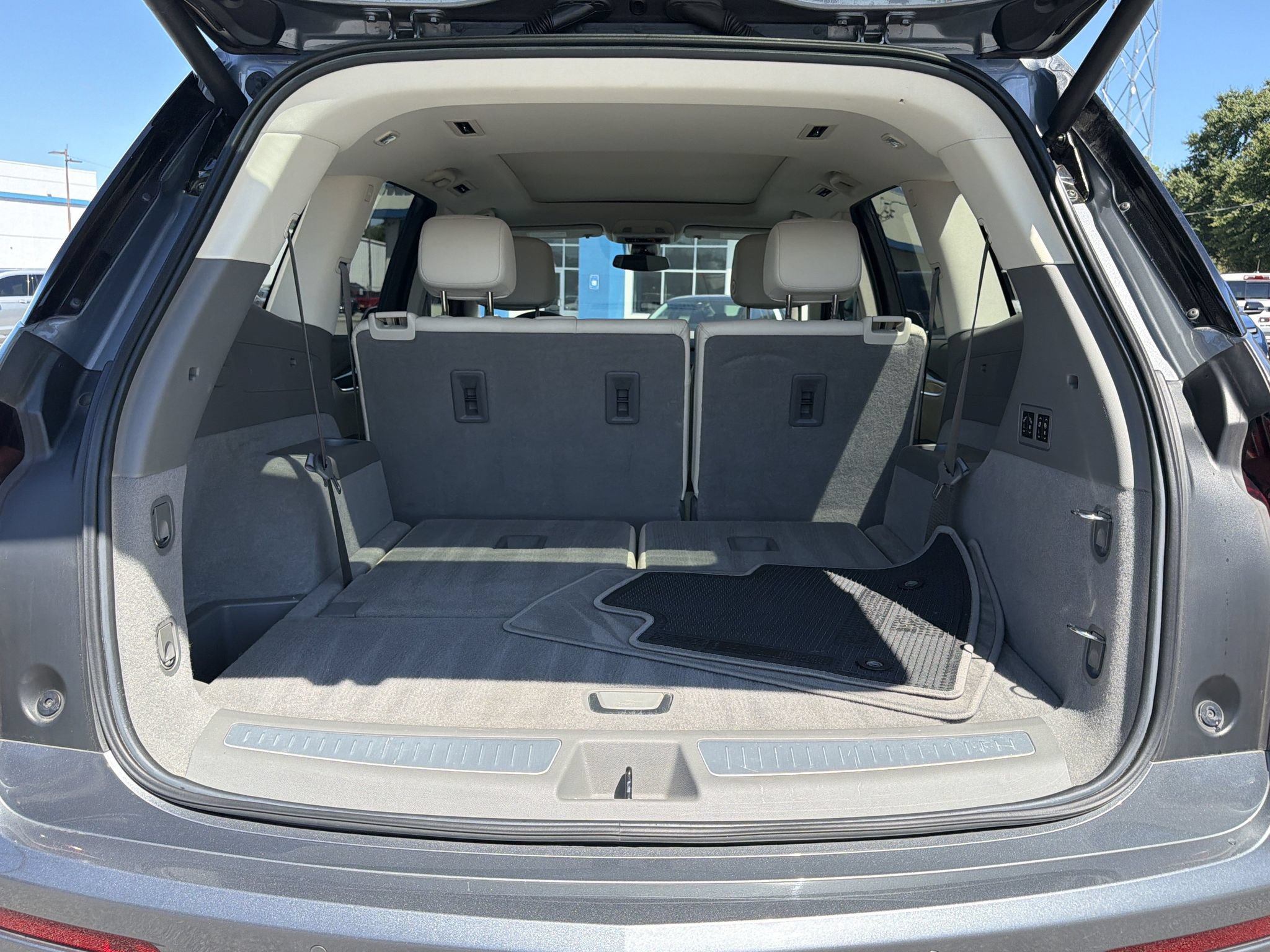 Used 2020 Cadillac XT6 Premium Luxury FWD image 19