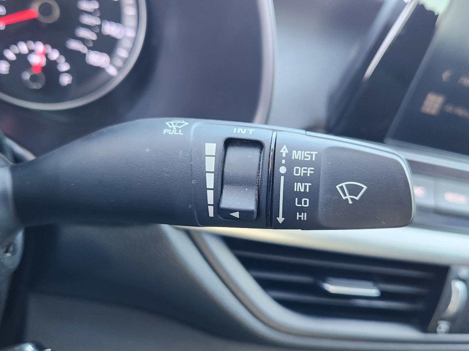 Used 2023 Kia Forte LXS w/ LXS Technology Package image 25