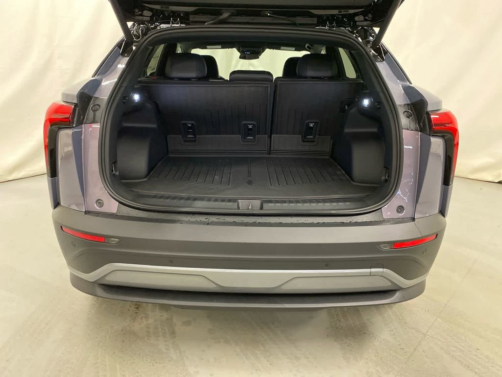 New 2025 Chevrolet Blazer EV LT image 8