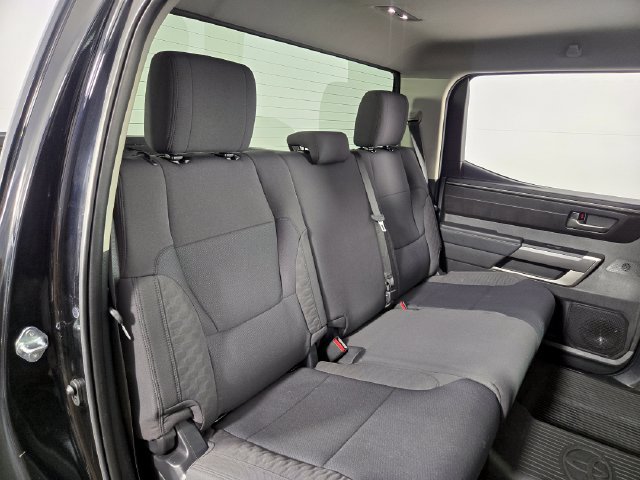 Used 2022 Toyota Tundra SR5 w/ SR5 Convenience Package AWD/4WD image 18