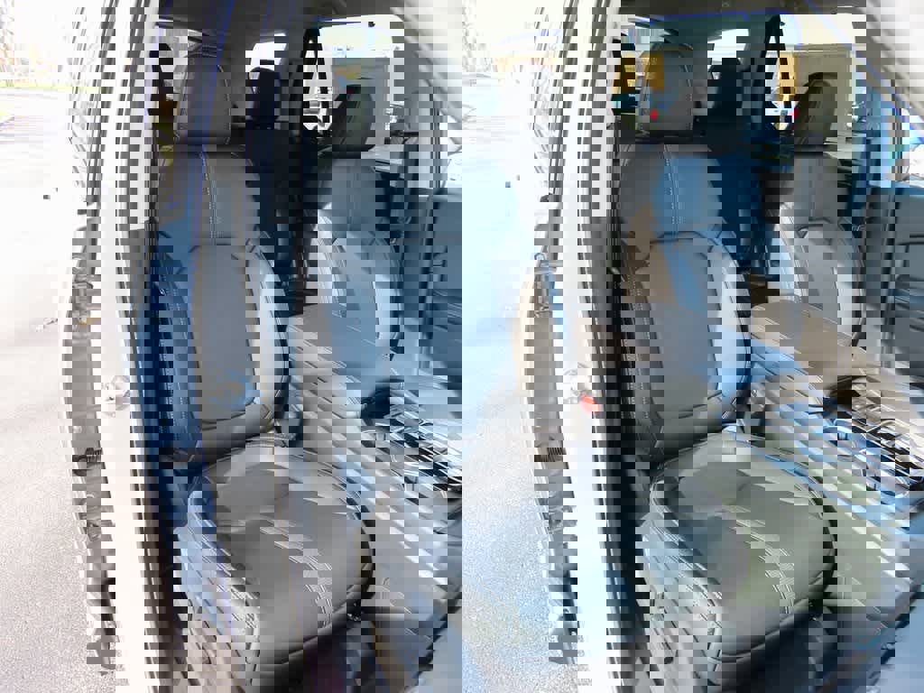 New 2025 Honda Pilot Touring image 18