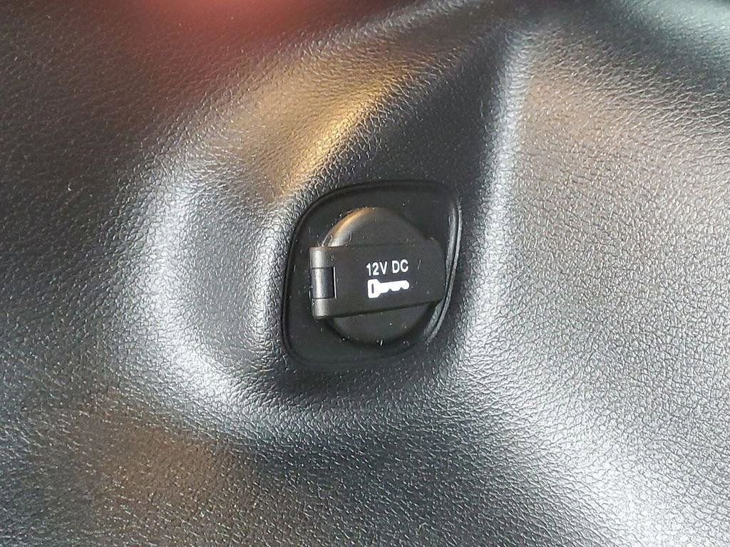 Used 2021 Jeep Cherokee Trailhawk w/ Comfort/Convenience Group image 31