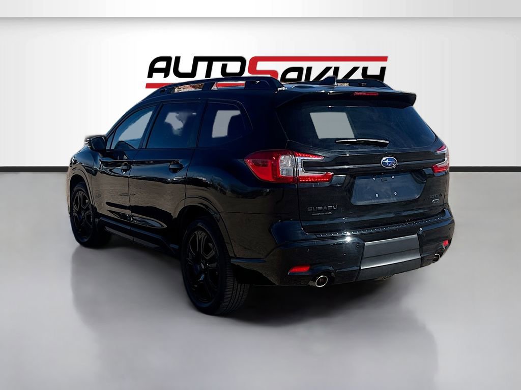 Used 2025 Subaru Ascent Bronze Edition image 5