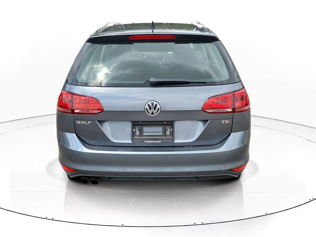 Used 2016 Volkswagen Golf S FWD image 4