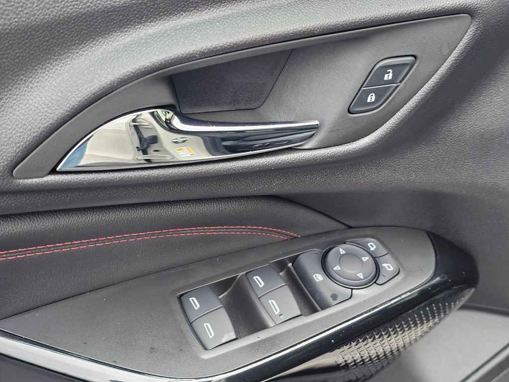 Used 2026 Chevrolet Trax RS w/ Sunroof Package image 22