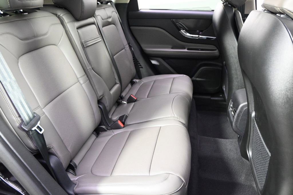 New 2026 Lincoln Corsair Reserve w/ Jet Appearance Package AWD/4WD image 18