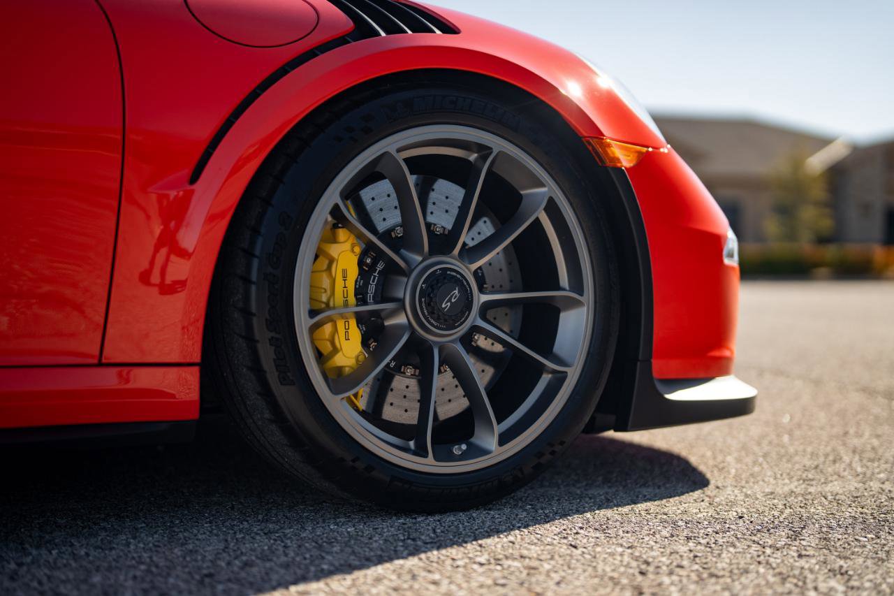 Used 2016 Porsche 911 GT3 RS RWD image 28