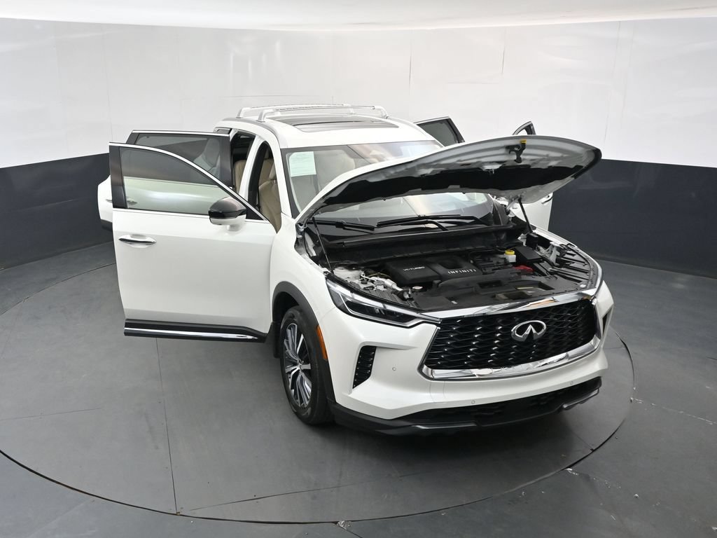 Used 2025 INFINITI QX60 Sensory w/ Vision Package AWD/4WD image 17