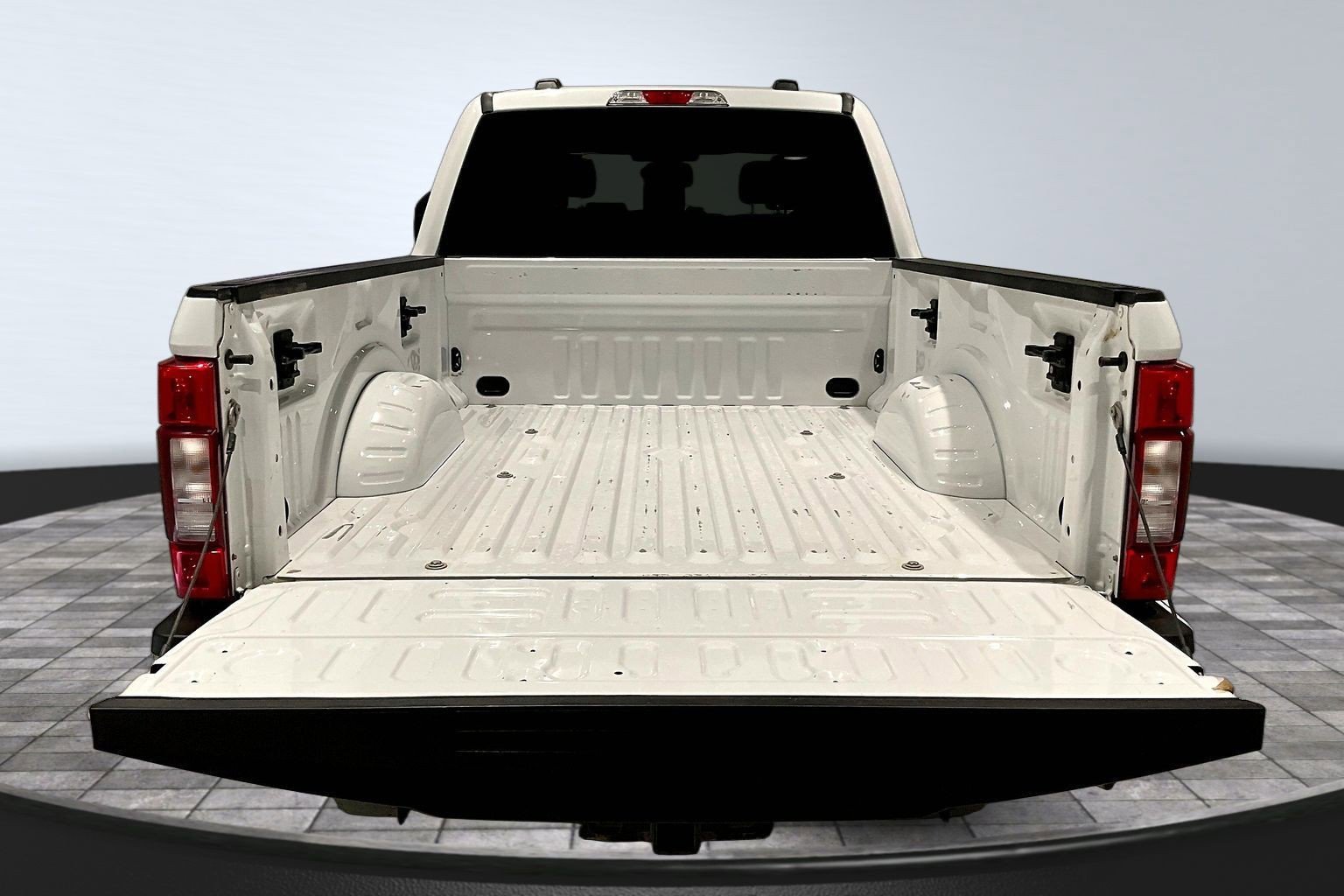 Used 2021 Ford F250 XLT AWD/4WD image 8