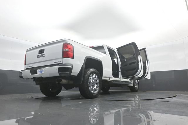 Used 2019 GMC Sierra 2500 Denali image 37