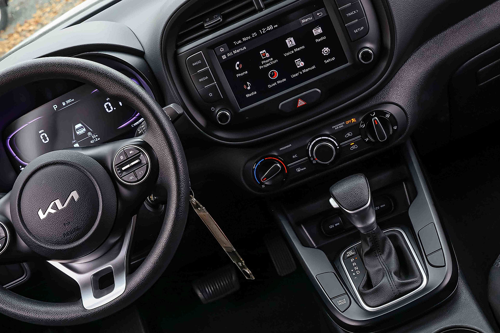 Certified 2025 Kia Soul LX w/ LX Technology Package image 19