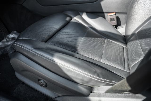 Used 2020 Mercedes-Benz GLC 300 GLC 300 image 35