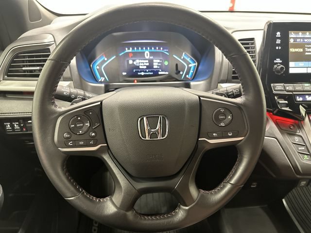 Used 2024 Honda Odyssey Sport image 13