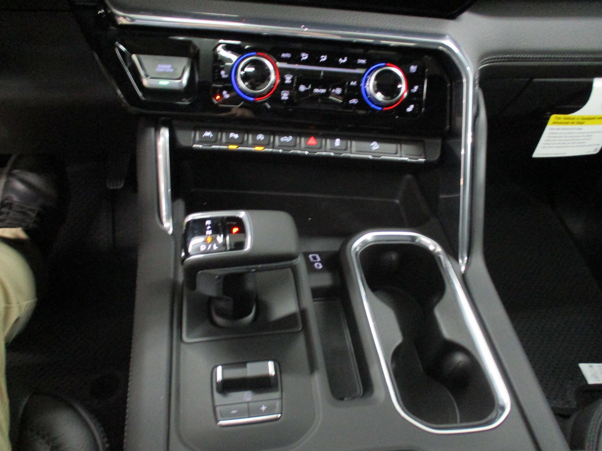 New 2026 GMC Sierra 1500 Denali w/ Denali Reserve Package image 38