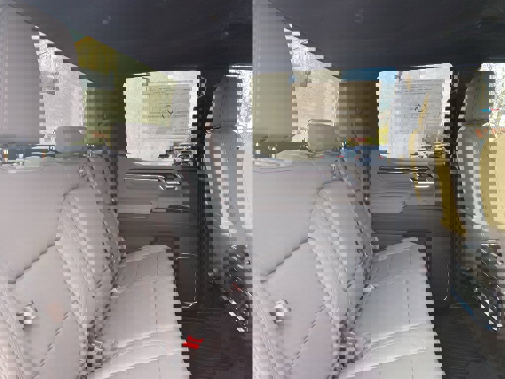 New 2026 Chevrolet Silverado 1500 LTZ w/ Z71 Off-Road Package image 22