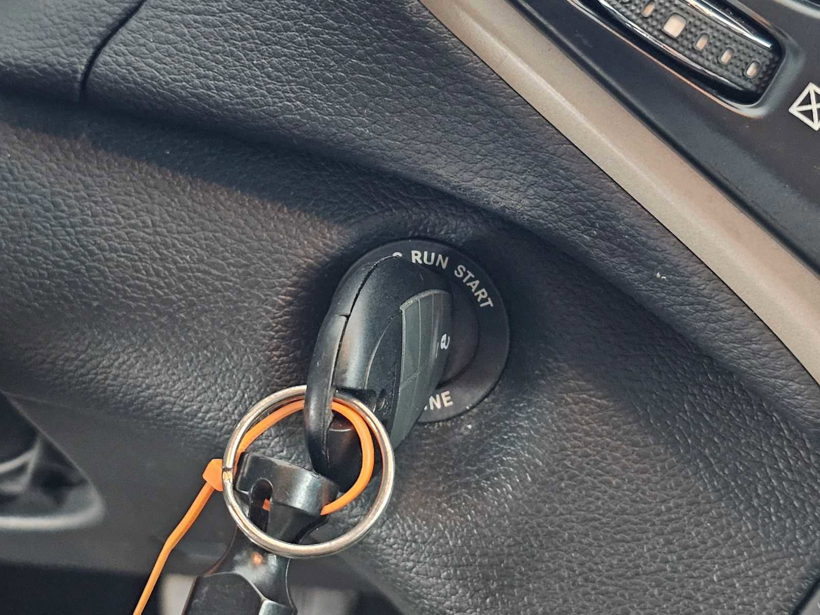 Used 2014 Jeep Cherokee Latitude image 29