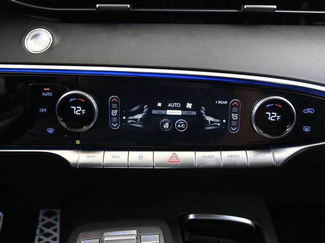 Used 2024 Genesis GV70 3.5T Sport w/ Sport Advanced Package AWD/4WD image 35