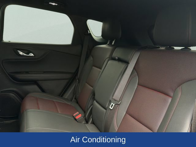 Used 2025 Chevrolet Blazer RS FWD image 16