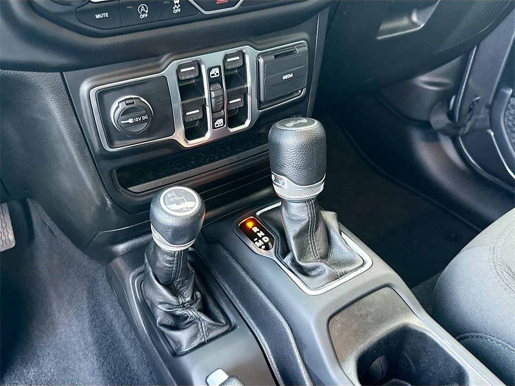 Used 2021 Jeep Wrangler Unlimited Sport image 17