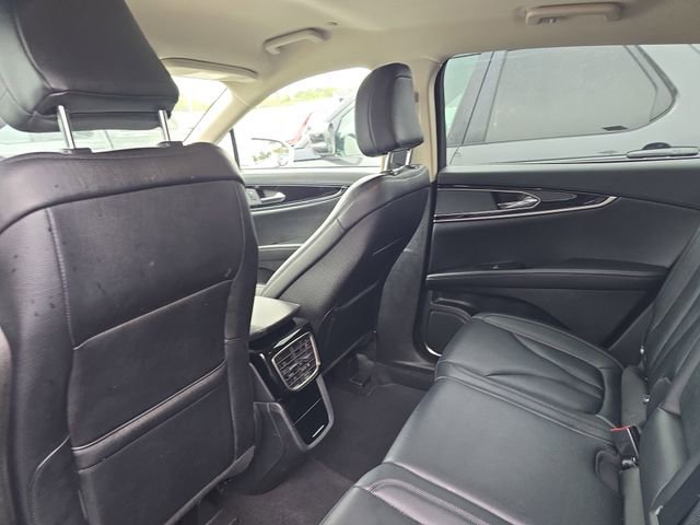 Used 2023 Lincoln Nautilus FWD image 12