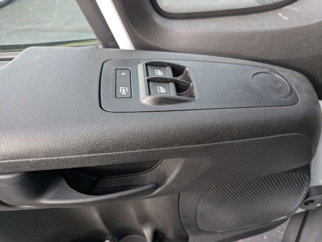 Used 2024 RAM ProMaster 2500 image 19