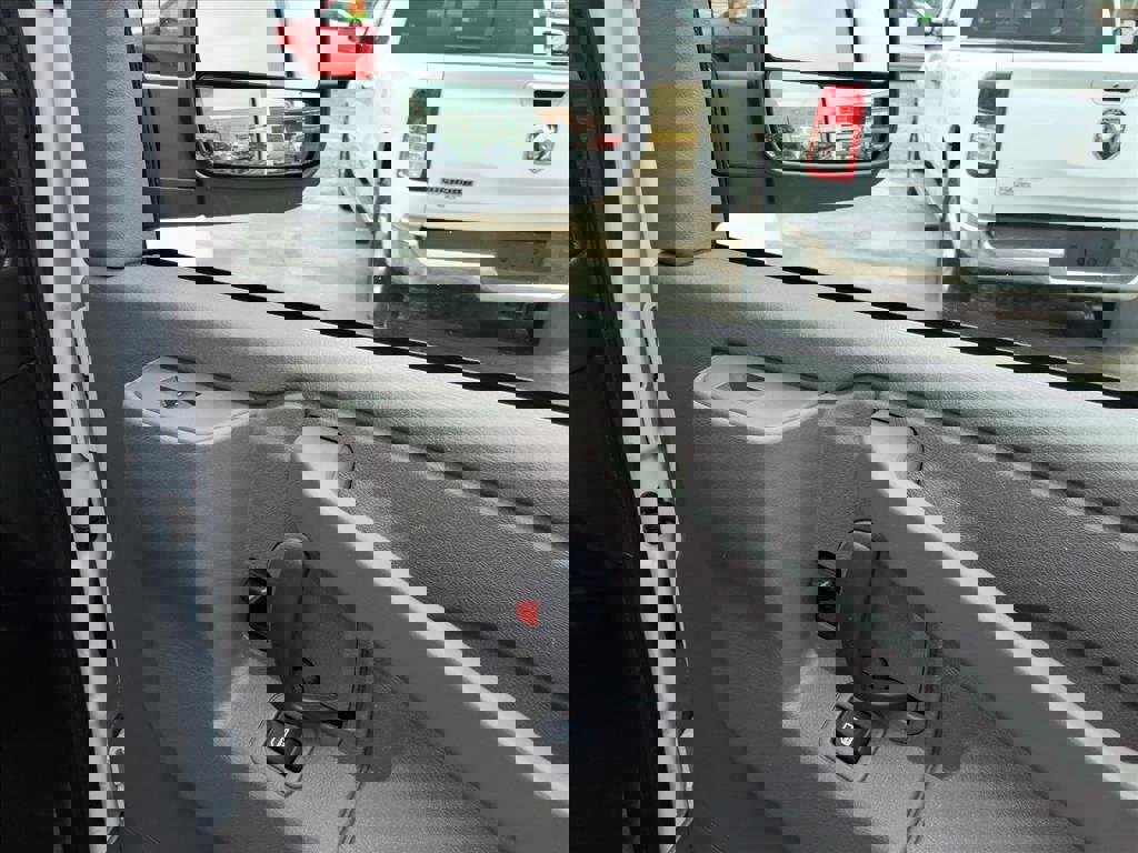 Used 2024 Chevrolet Express 2500 w/ Driver Convenience Package image 12