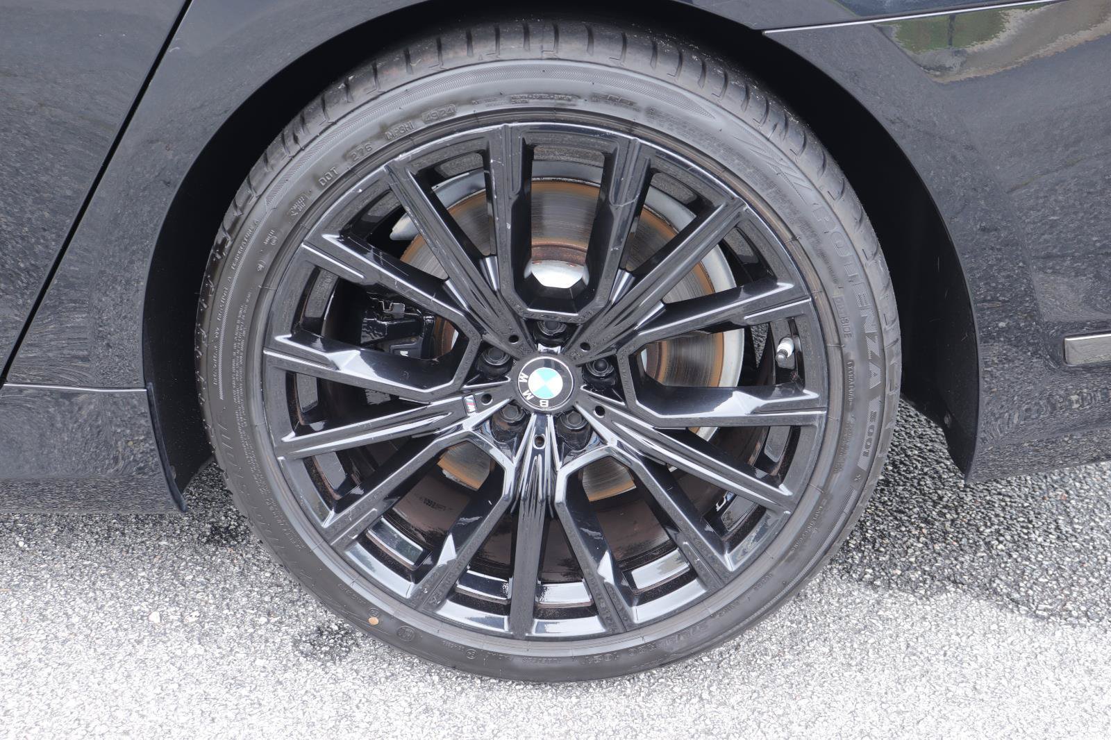 Used 2022 BMW 750Li xDrive AWD/4WD image 36