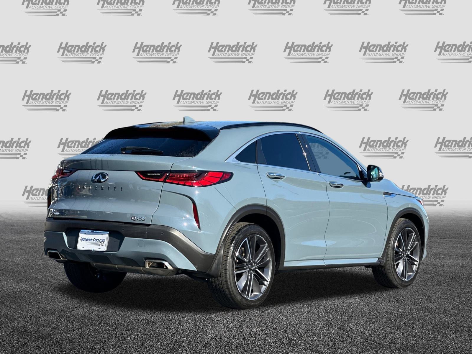 Used 2023 INFINITI QX55 Essential image 5