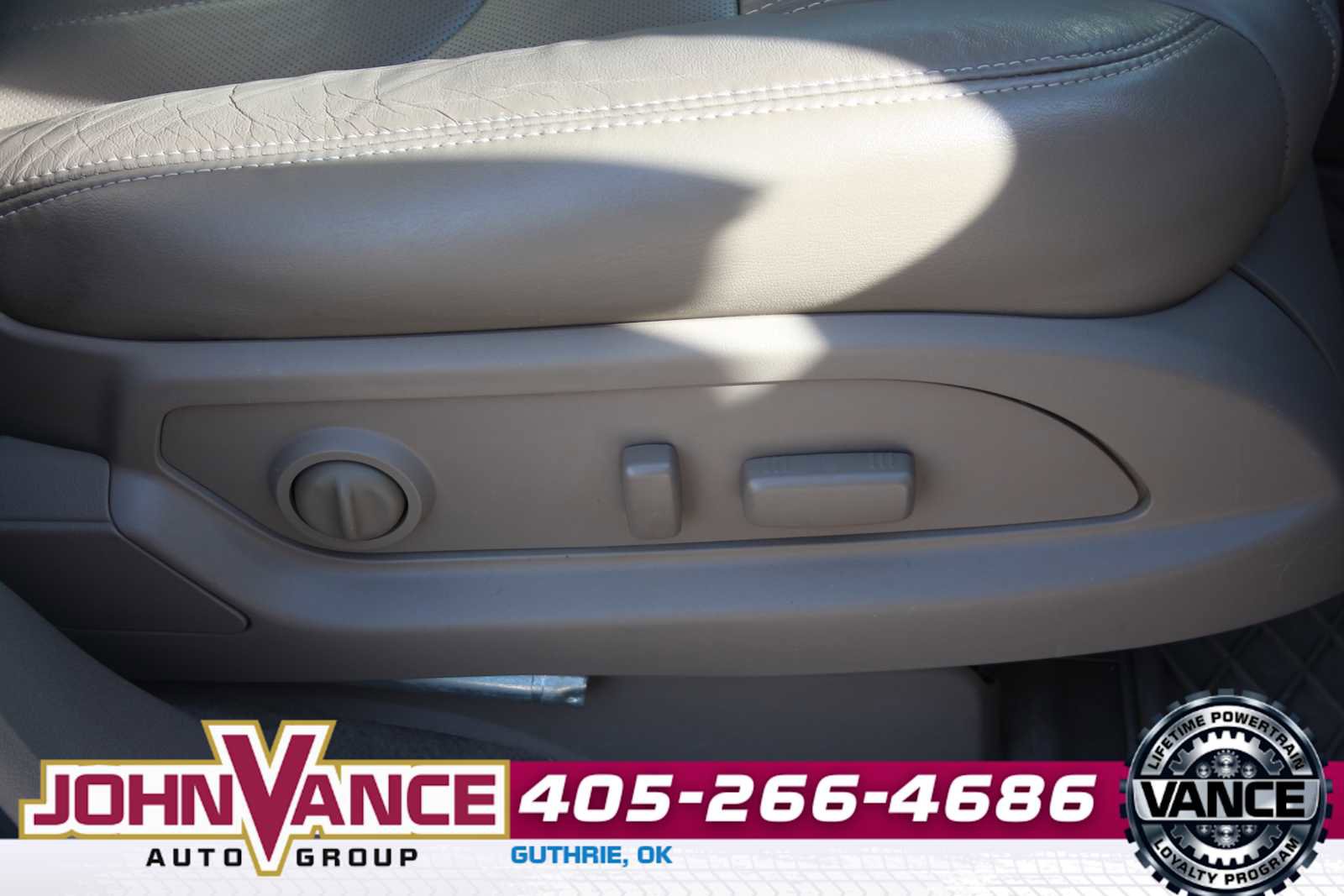 Used 2015 GMC Acadia Denali image 18