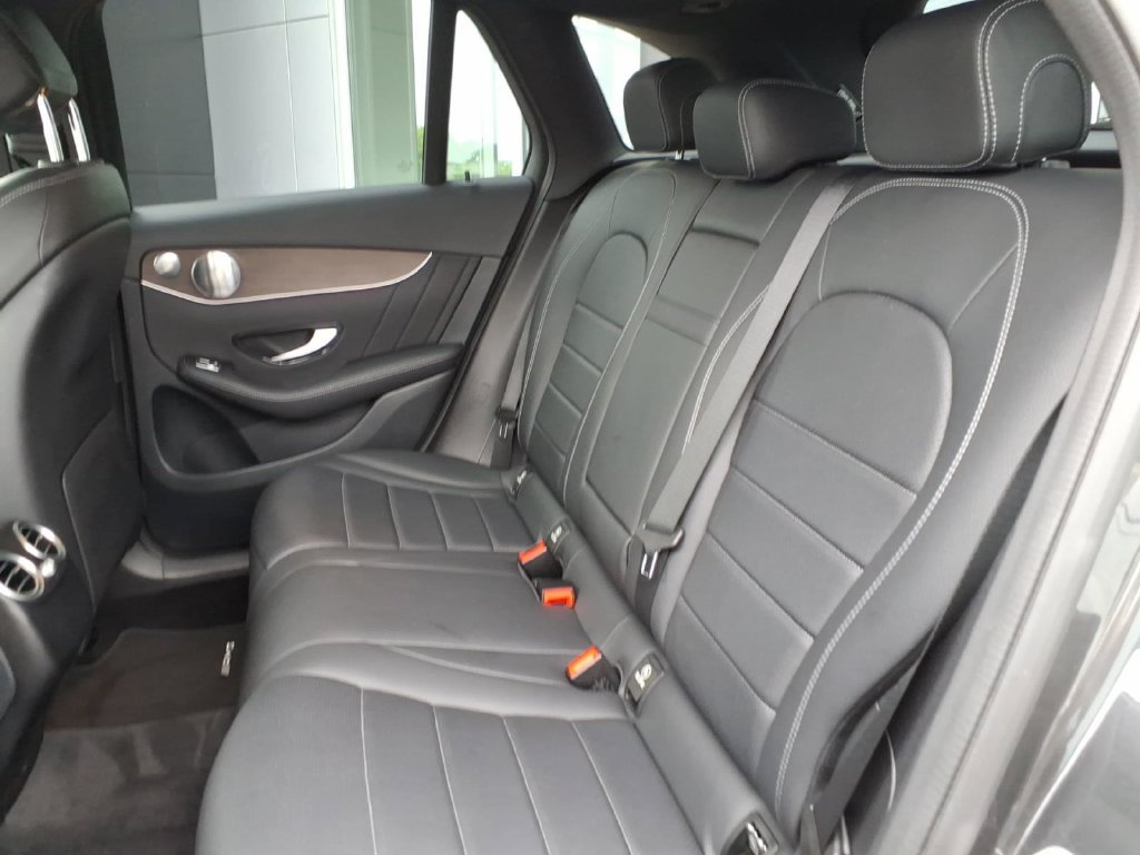 Used 2020 Mercedes-Benz GLC 300 4MATIC image 28