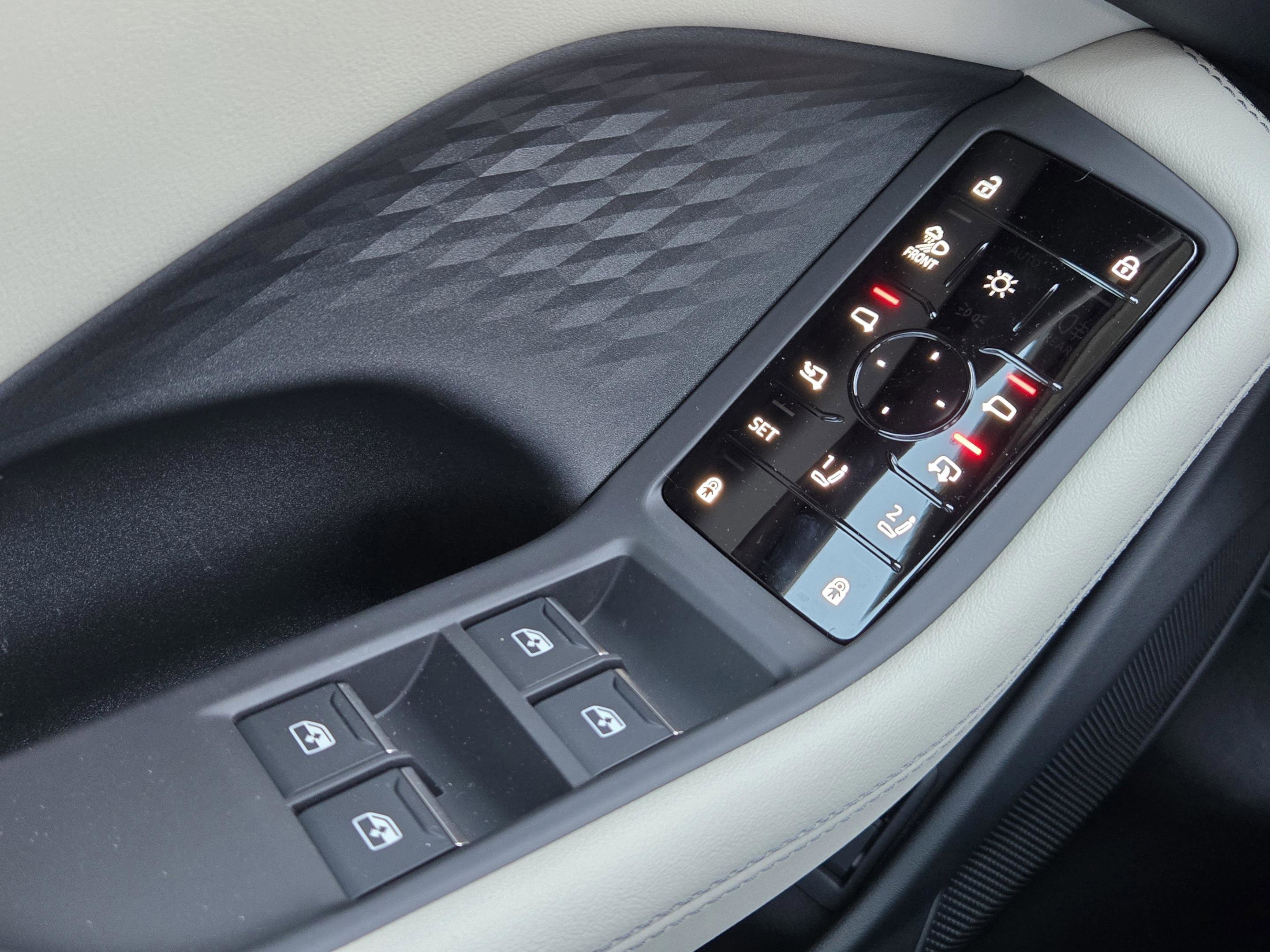 New 2026 Audi A6 Premium Plus AWD/4WD image 32