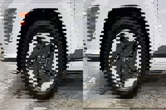 Certified 2024 Hyundai Kona SE image 10