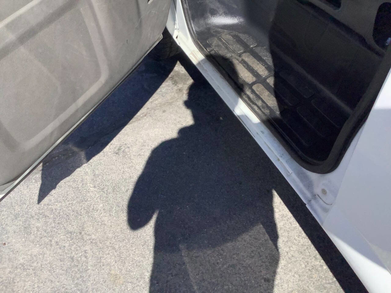 Used 2003 Chevrolet Express 1500 image 32