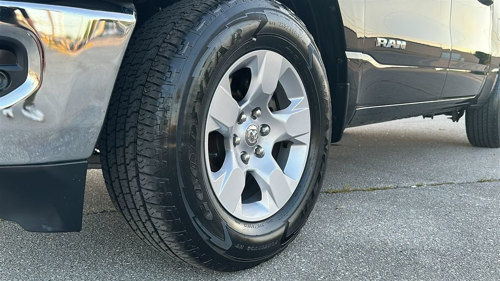 Used 2023 RAM 1500 Big Horn AWD/4WD image 10