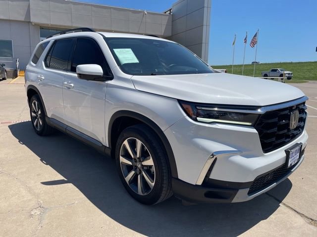 Used 2025 Honda Pilot Elite image 7