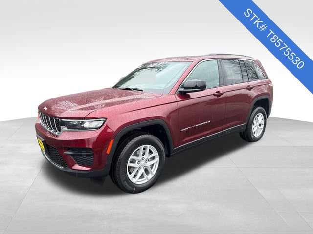 New 2026 Jeep Grand Cherokee Laredo image 3