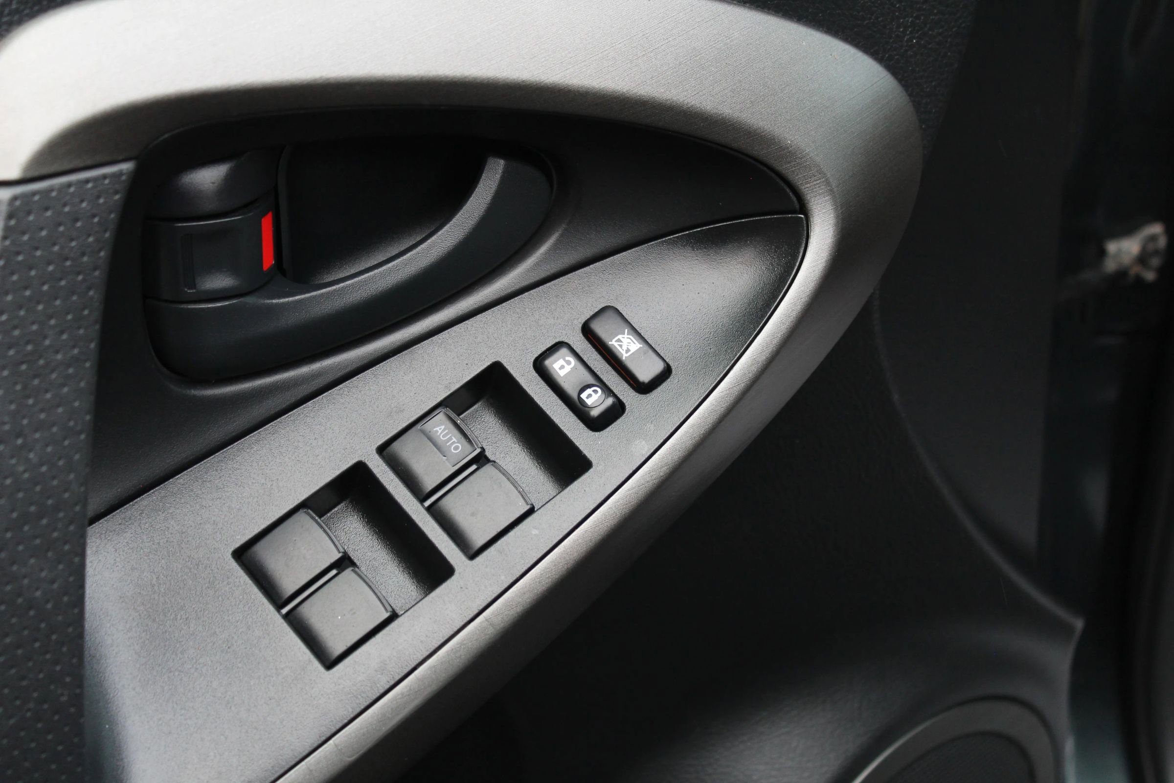 Used 2010 Toyota RAV4 4WD image 22