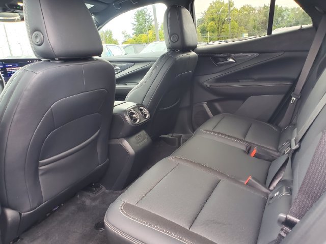 Certified 2024 Chevrolet Blazer EV LT AWD/4WD image 15
