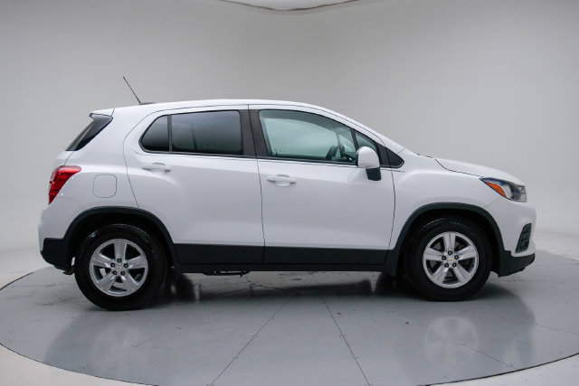 Used 2020 Chevrolet Trax LS w/ Tint and Cruise Package FWD image 8