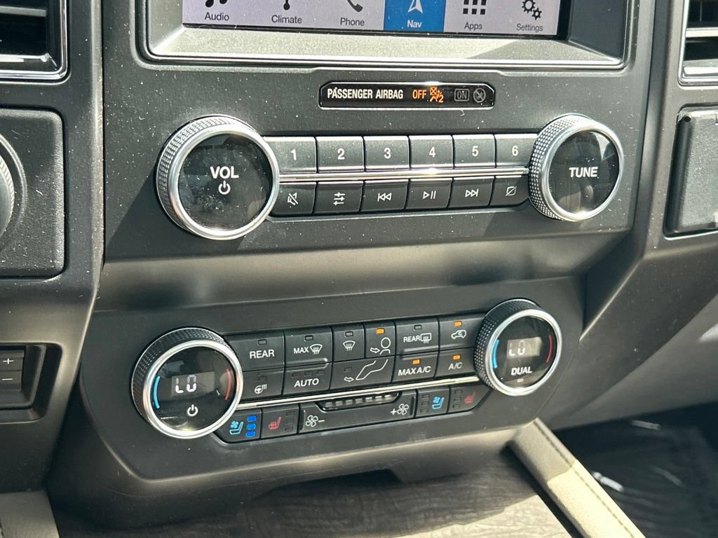 Used 2019 Ford Expedition Limited w/ Special Edition Package RWD image 34