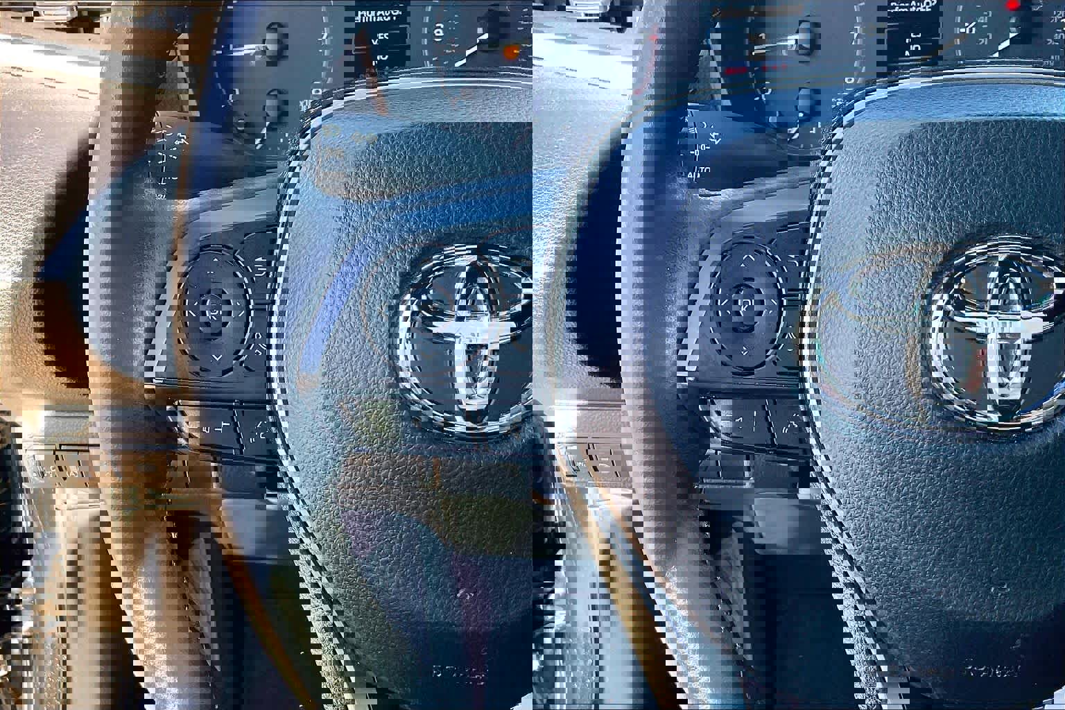 Used 2024 Toyota Corolla SE image 22