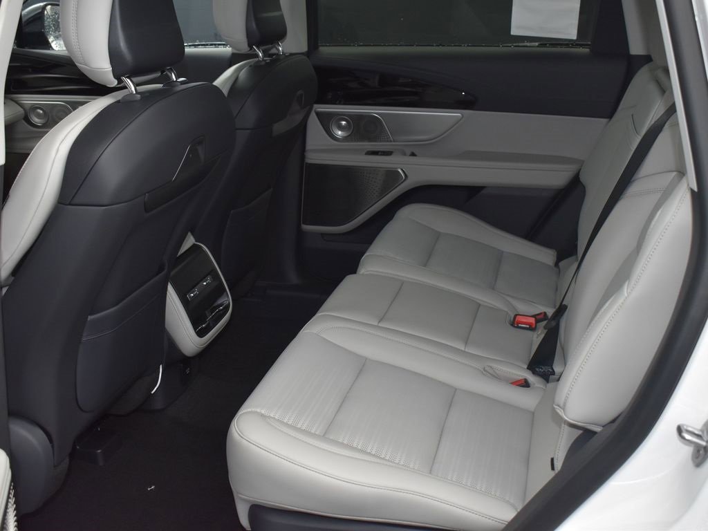 New 2026 Lincoln Nautilus Reserve image 8