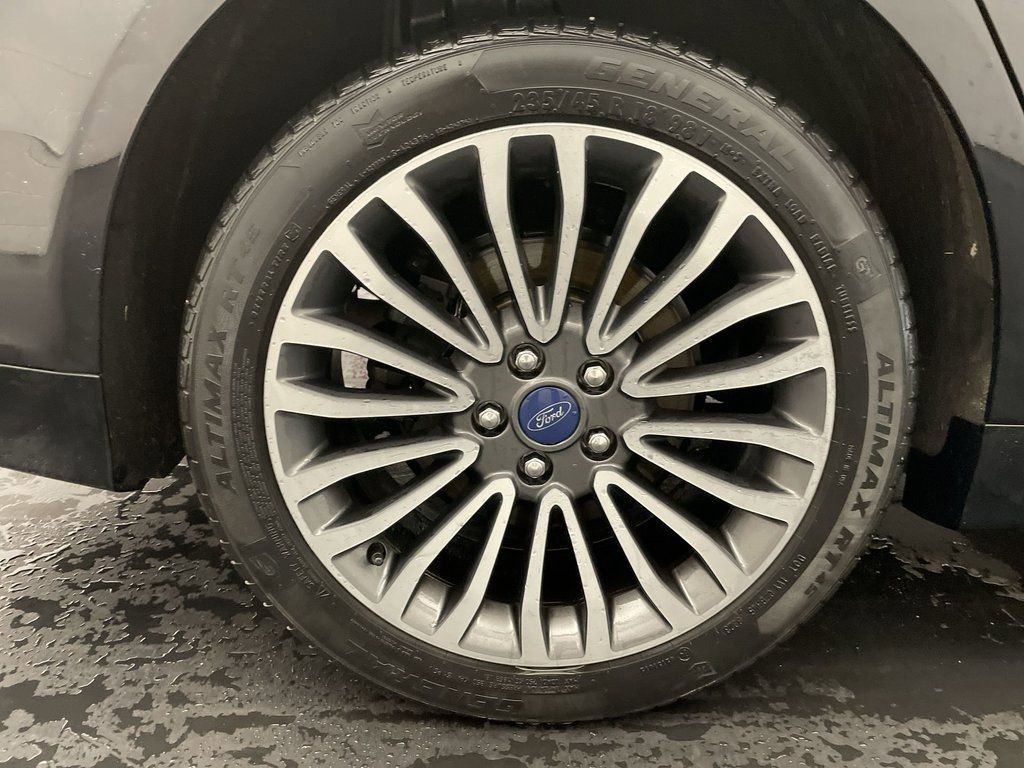 Used 2018 Ford Fusion Titanium image 25